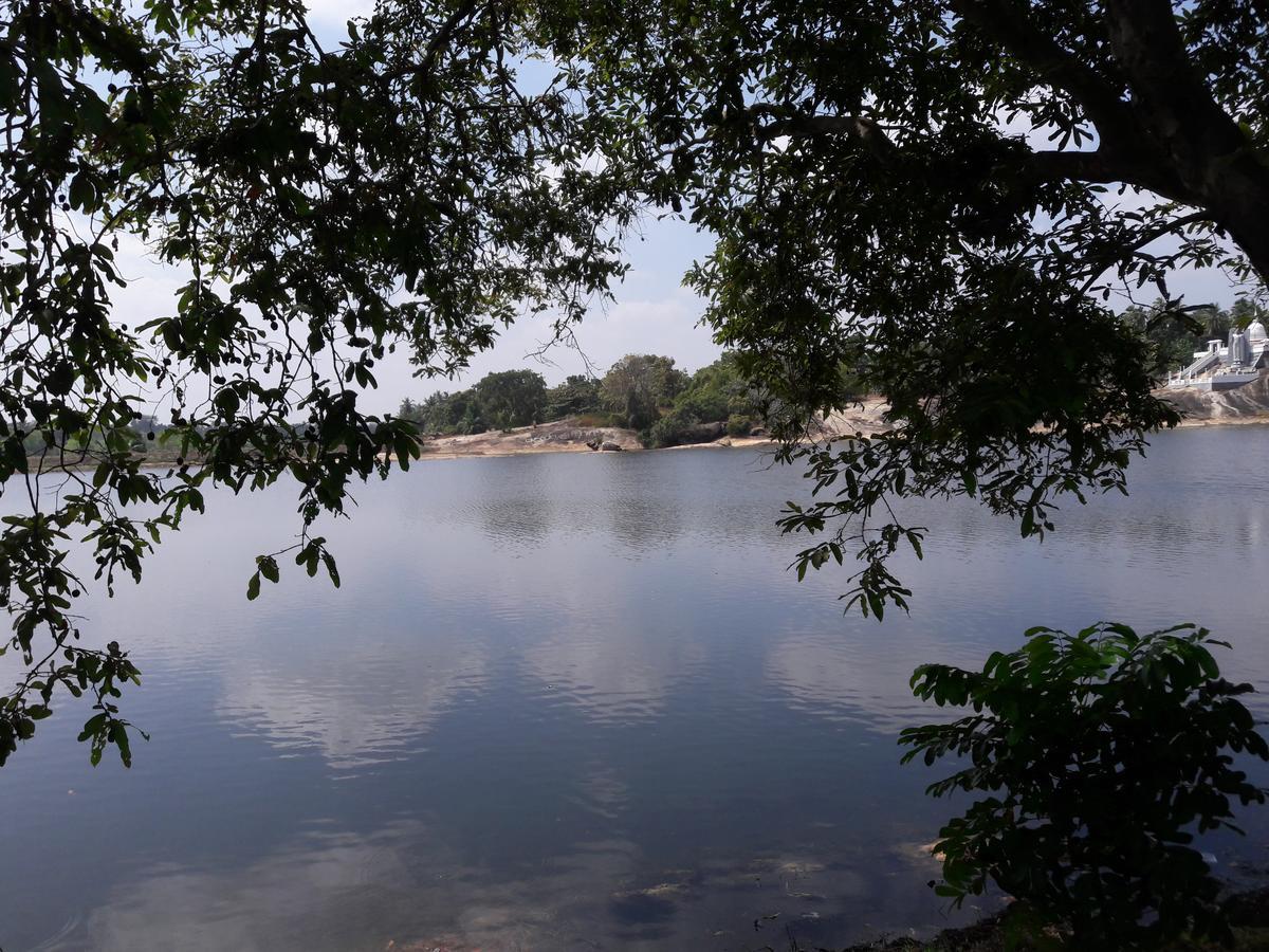 Saragama Holiday Resort Kurunegala Ngoại thất bức ảnh